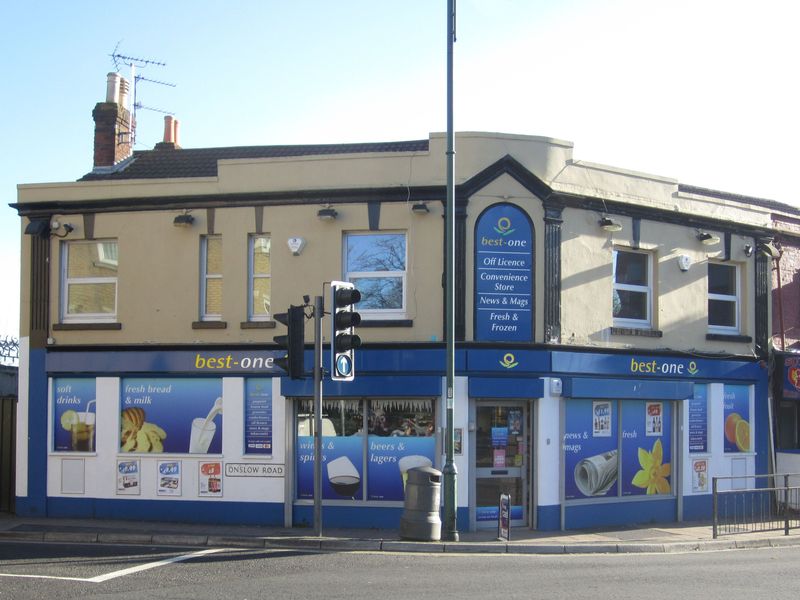 Shotz, Newtown (Photo: Pete Horn - 29/11/2012). (External). Published on 29-11-2012 