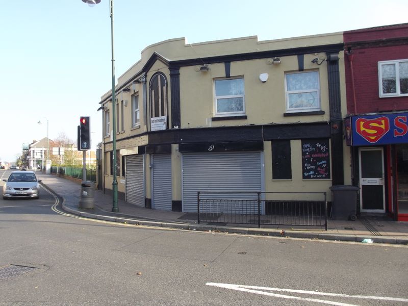 Shotz, Newtown (Photo: Gary Tull - 13/11/2011). (Pub, External, Key). Published on 13-11-2011 
