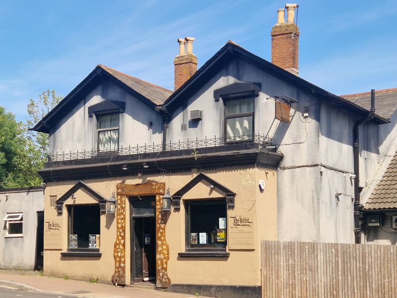 Hobbit, Bevois Valley (Photo: Pete Horn - 04/07/2025). (Pub, External, Key). Published on 04-07-2025