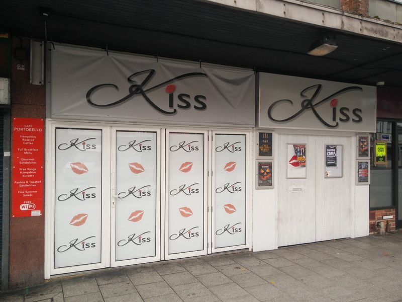 Kiss, London Road (Photo: Pete Horn - 15/11/2018). (Pub, External, Key). Published on 15-11-2018 