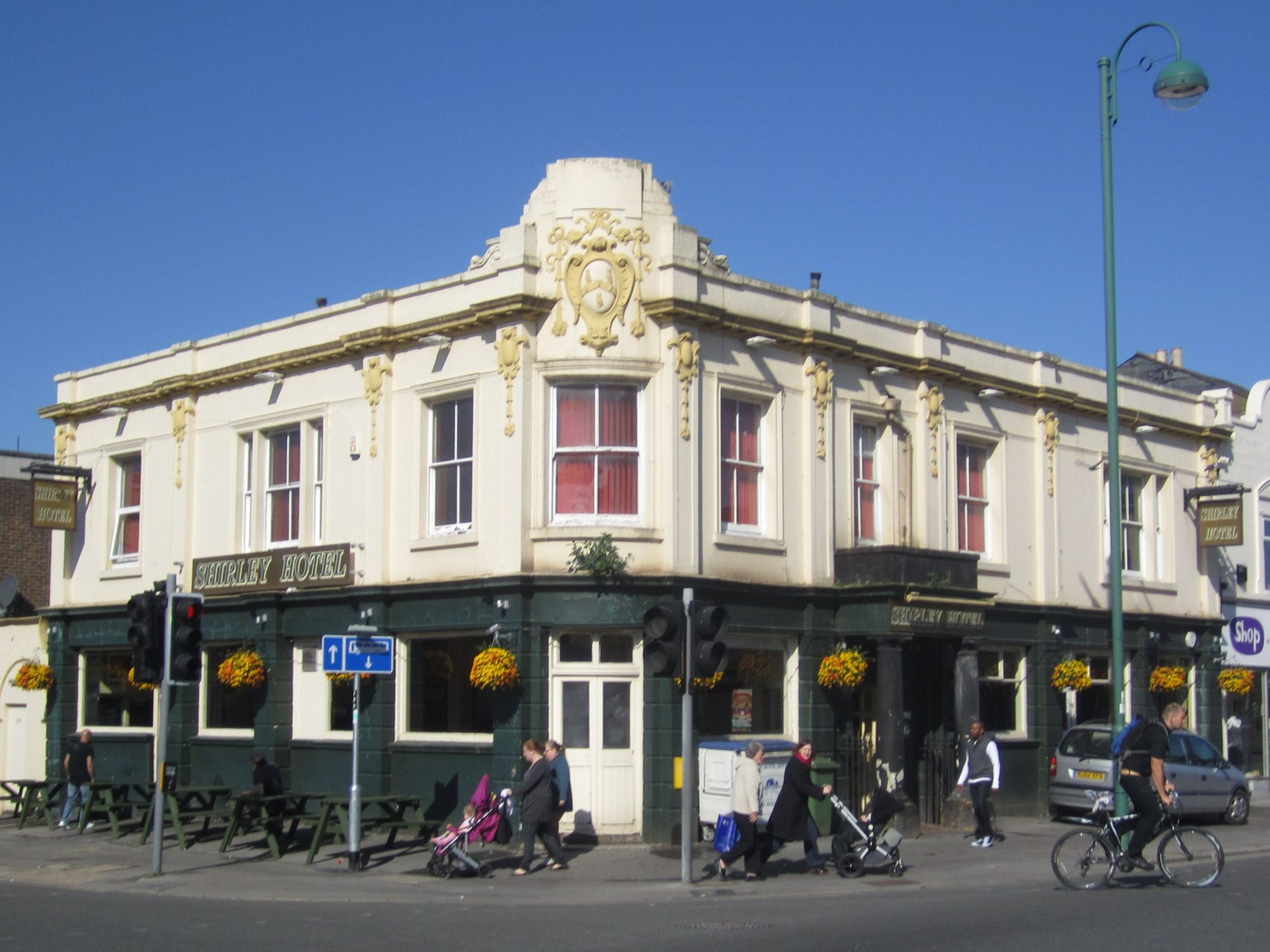 Shirley Hotel, Shirley (Photo: Pete Horn - 03/05/2013). (Pub, External). Published on 03-05-2013