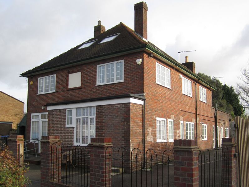 Manor Club House, Woolston (Photo: Pete Horn - 03/12/2012). (External). Published on 03-12-2012 