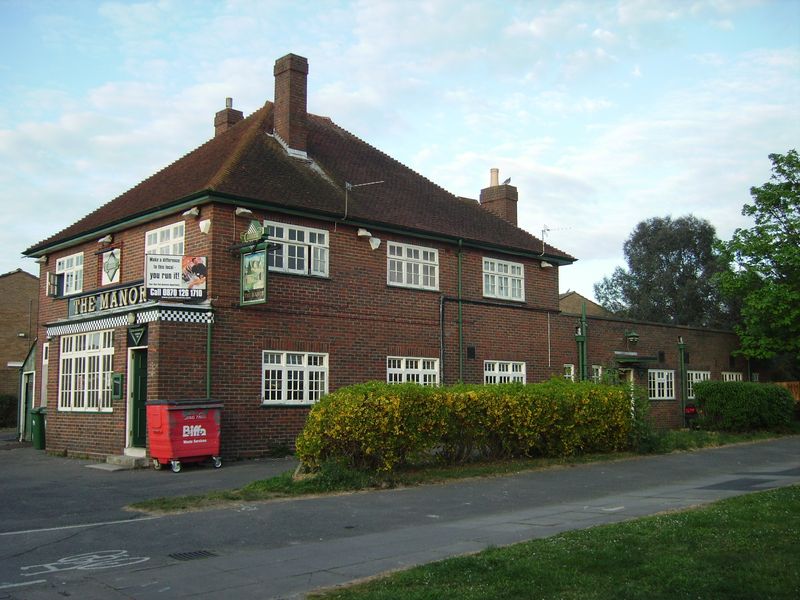 Manor Club House, Woolston (Photo: Gary Tull - 22/04/2007). (Pub, External, Key). Published on 22-04-2007 