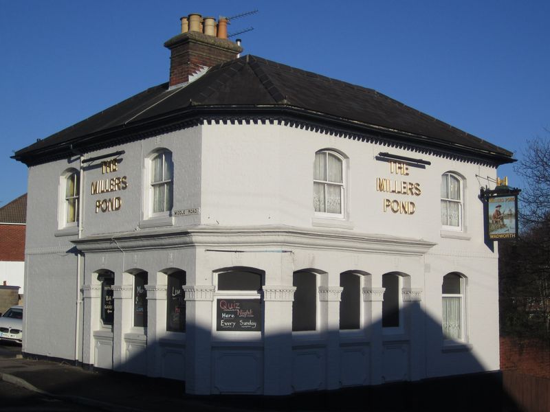 Miller's Pond, Southampton. (Pub, External). Published on 18-12-2012