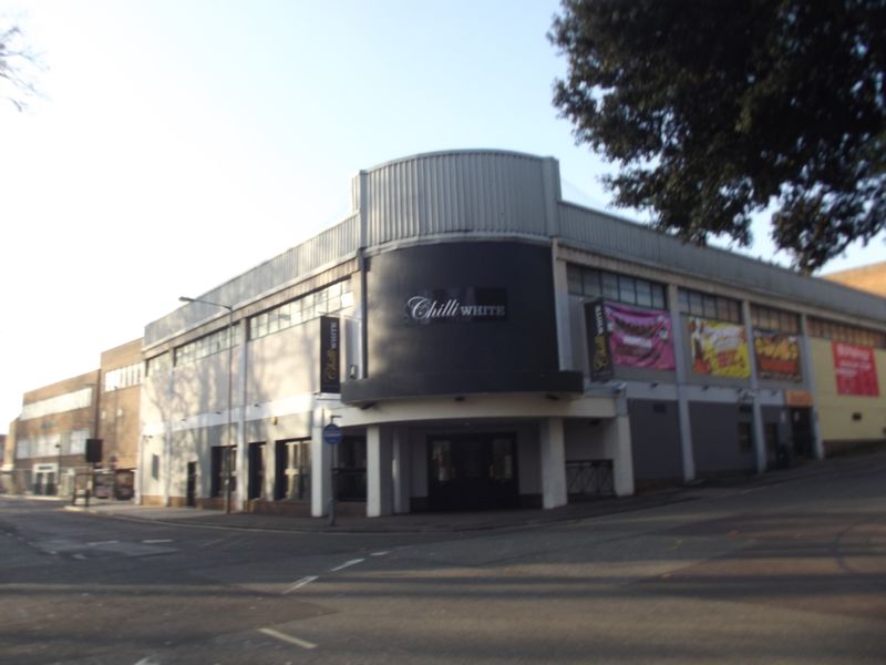 Ocean and Collins, Southampton (Photo: Gary Tull - 13/11/2011). (Pub, External). Published on 13-11-2011