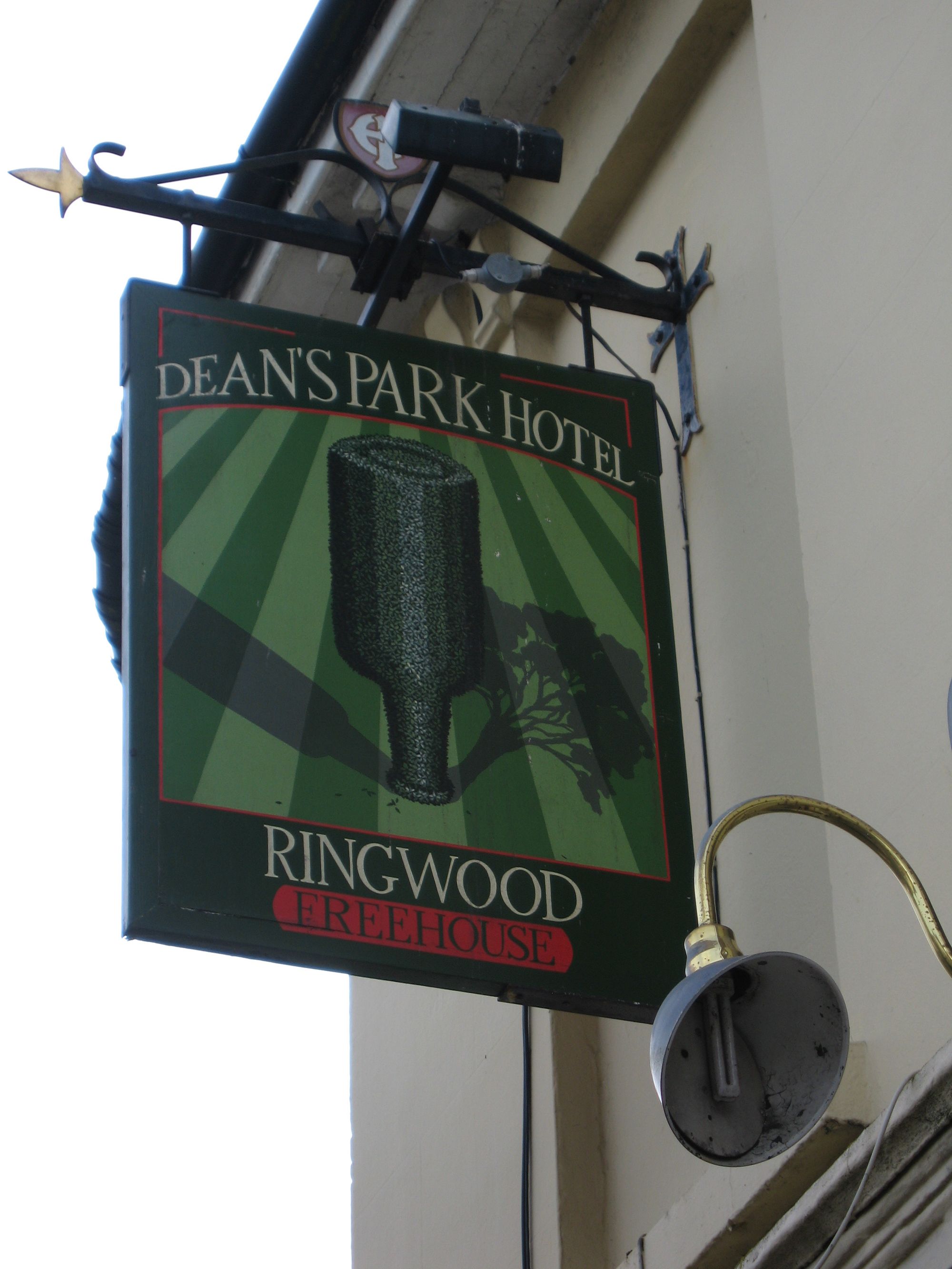 Park Hotel, Southampton. (Sign). Published on 03-11-2012