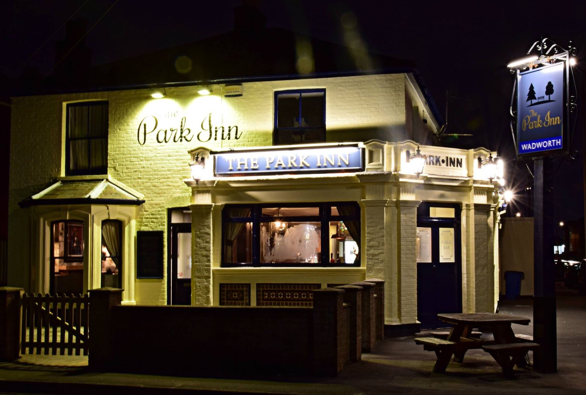 Park Inn, Shirley (Photo: Andy Madsen - 01/11/2016). (Pub, External). Published on 01-11-2016