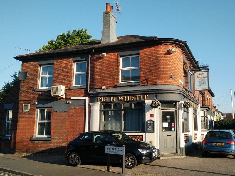Pig 'N' Whistle, Southampton. (Pub, External). Published on 23-06-2020