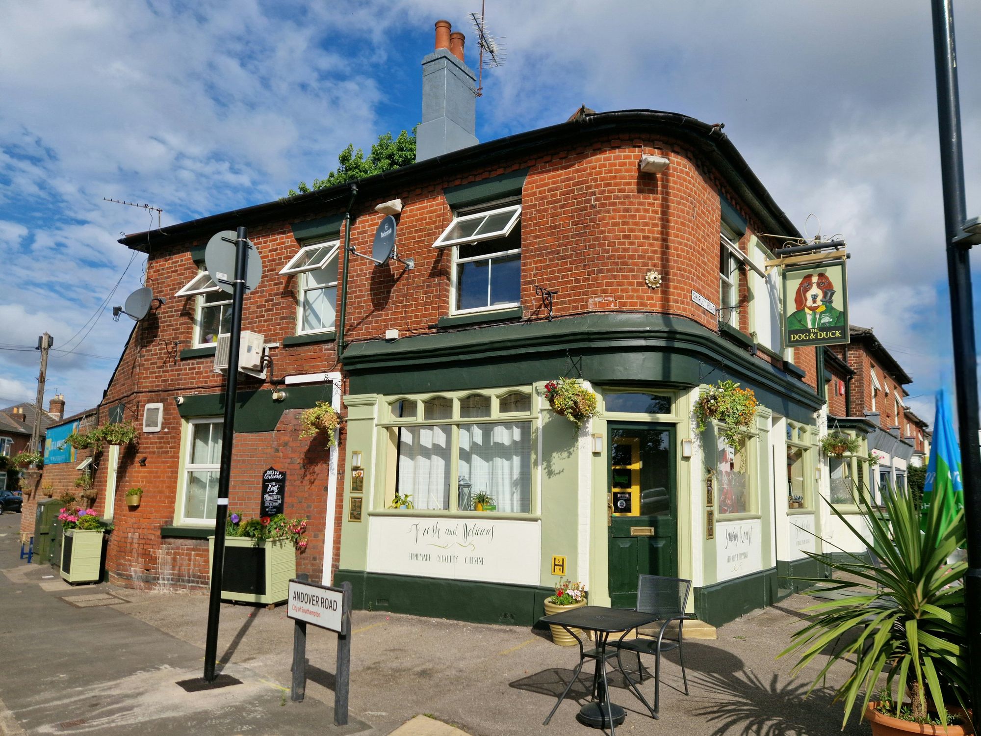 Dog & Duck, Shirley (Photo: Pete Horn - 16/07/2025). (Pub, External). Published on 16-07-2025