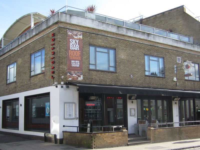 Revolution, Bedford Place (Photo: Pete Horn - 30/10/2012). (Pub, External). Published on 30-10-2012