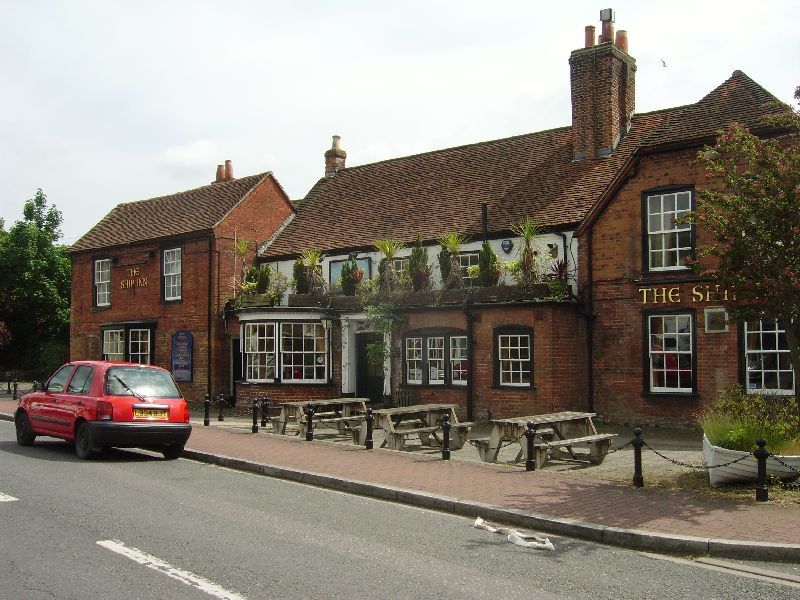 Ship Inn, Redbridge (Photo: Gary Tull 1st July 2005). (Pub, External). Published on 01-07-2005