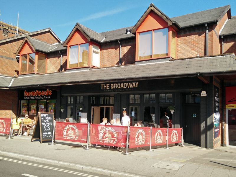Broadway, Southampton. (Pub, External, Key). Published on 06-08-2020