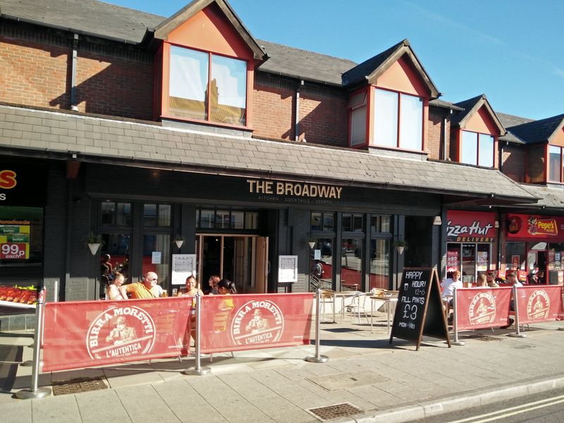 Broadway, Southampton. (Pub, External). Published on 06-08-2020