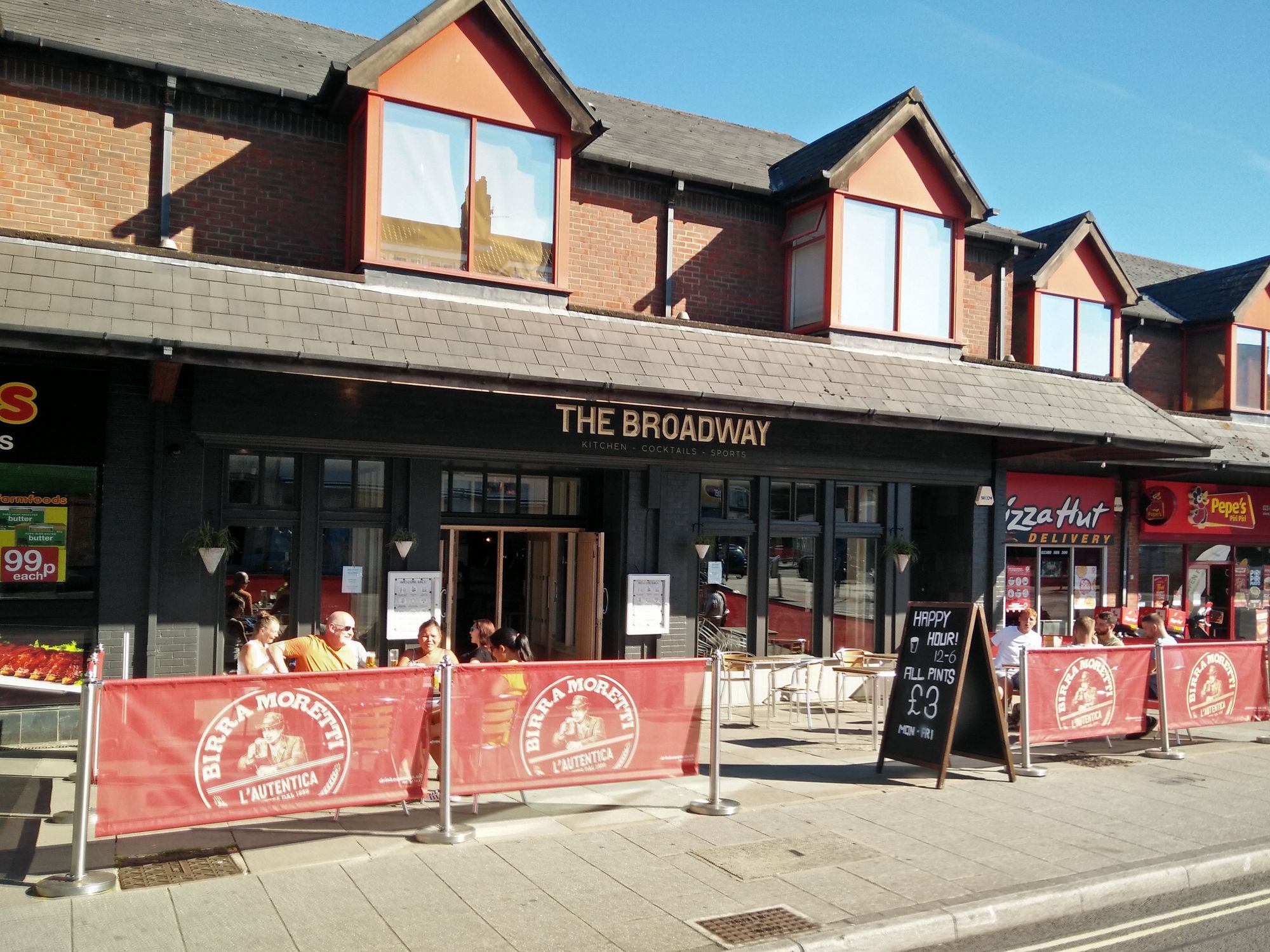 Broadway, Southampton. (Pub, External). Published on 06-08-2020