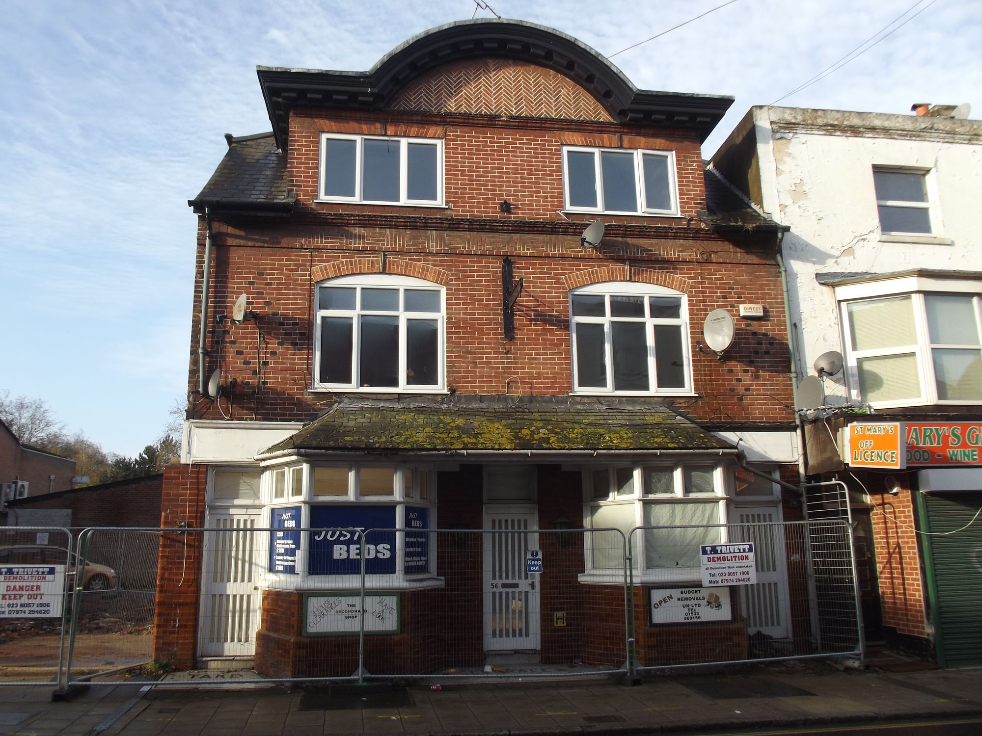 Zeb Bar, St. Mary's, Southampton (Photo: Gary Tull - 12/11/2011). (Pub, External, Key). Published on 12-11-2011