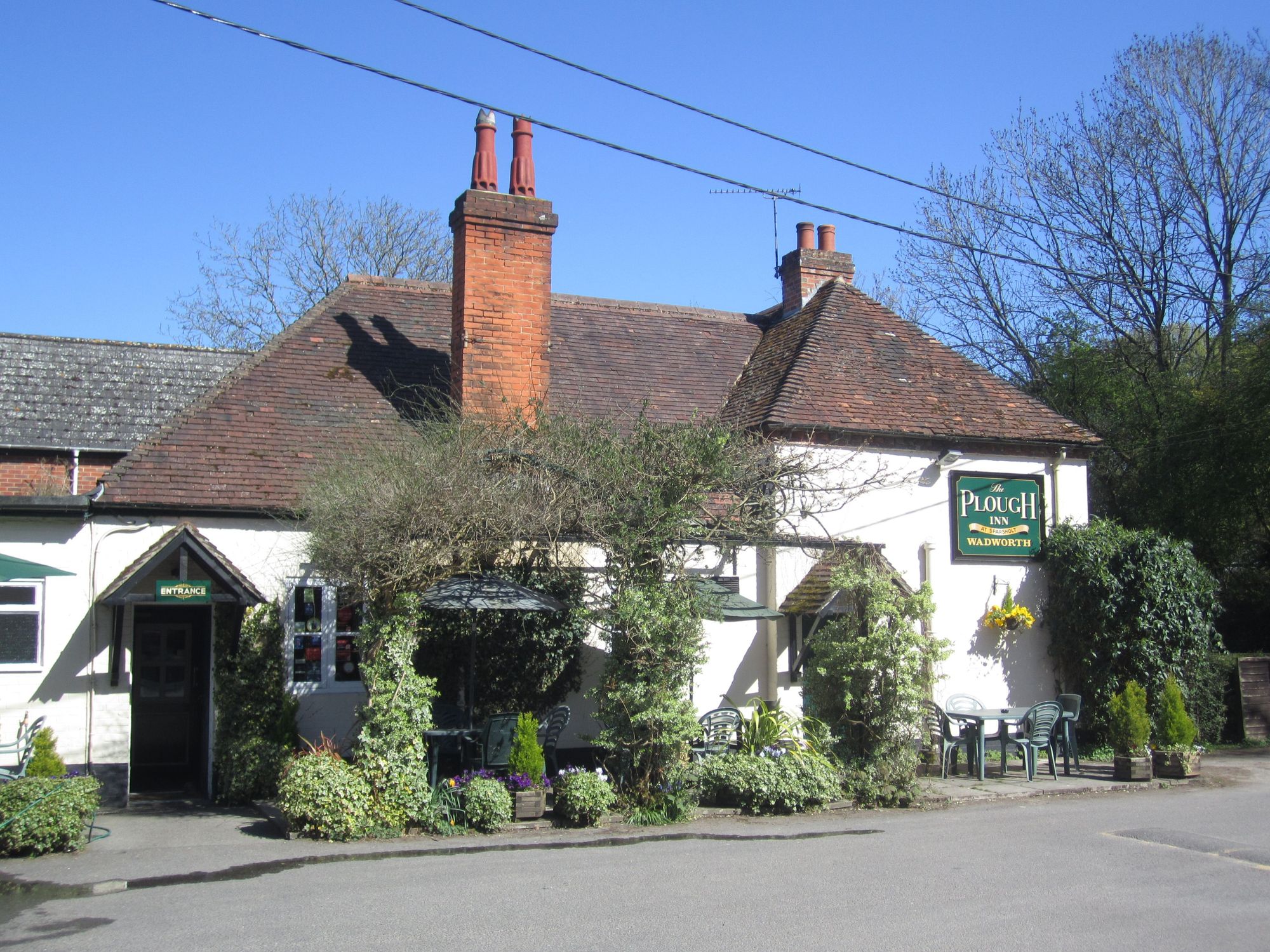 Plough Inn, Sparsholt. (Pub, External). Published on 01-05-2013