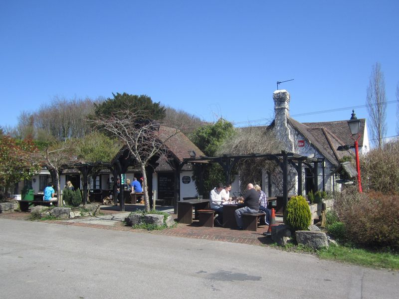 Hunters Inn, Swanmore. (Pub, External). Published on 20-04-2013
