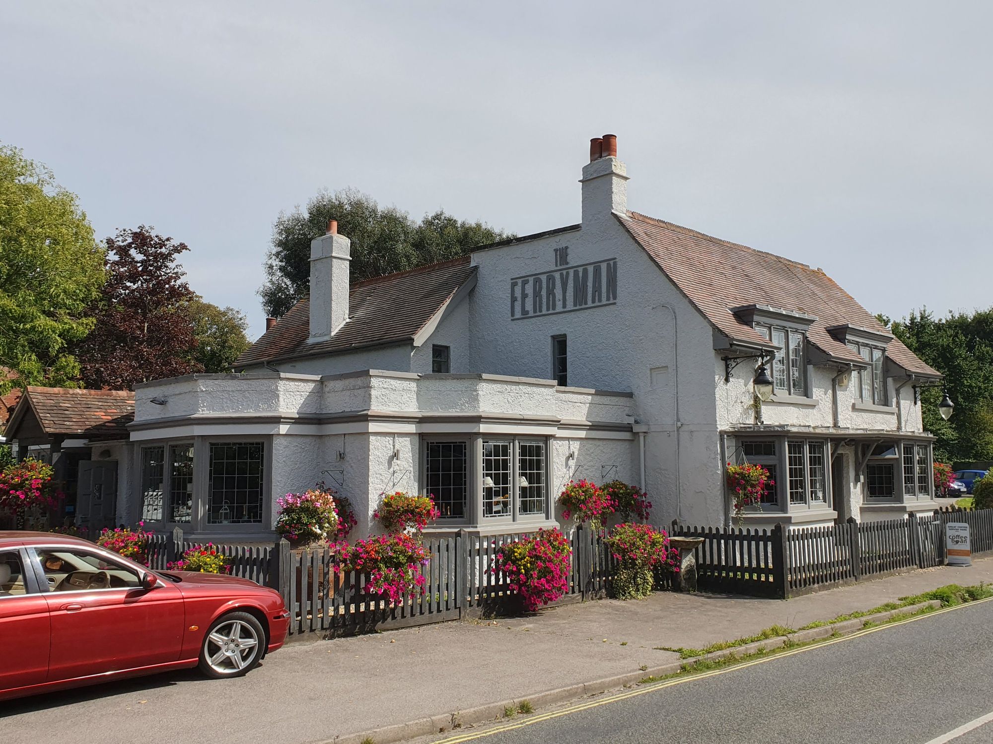 Ferryman, Walhampton - 08/09/2023 (Photo: Pete Horn). (Pub, External). Published on 08-09-2023