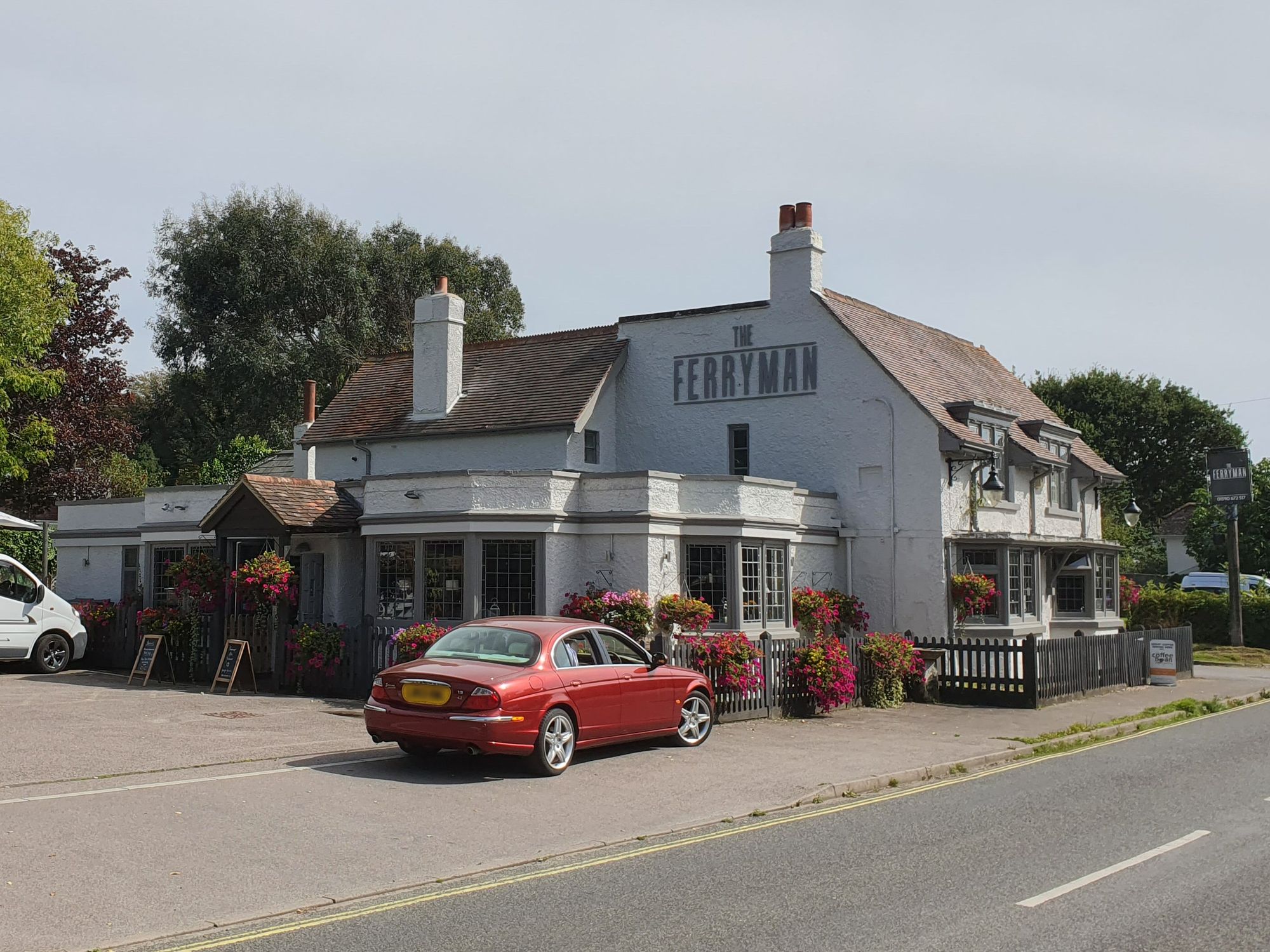 Ferryman, Walhampton - 08/09/2023 (Photo: Pete Horn). (Pub, External). Published on 08-09-2023