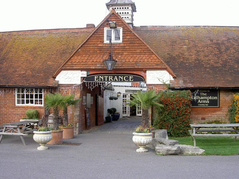Walhampton Arms, Walhampton. (Pub, External). Published on 30-10-2010