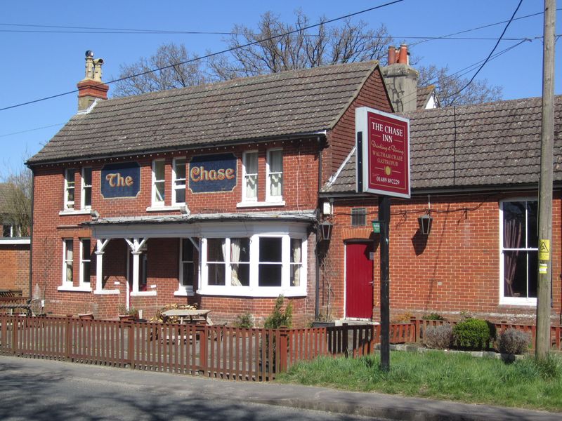 Country Inn, Waltham Chase. (Pub, External, Key). Published on 20-04-2013