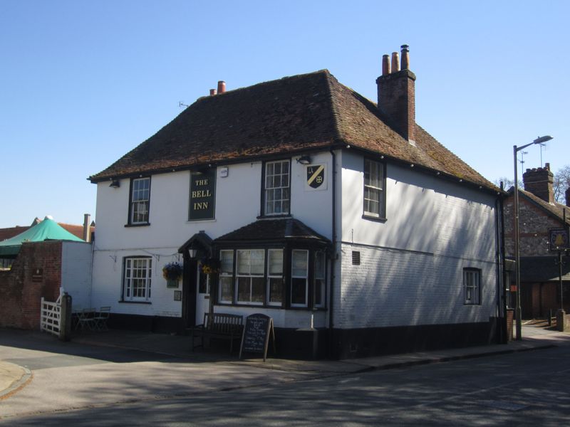 Bell Inn, Winchester. (Pub, External). Published on 01-05-2013