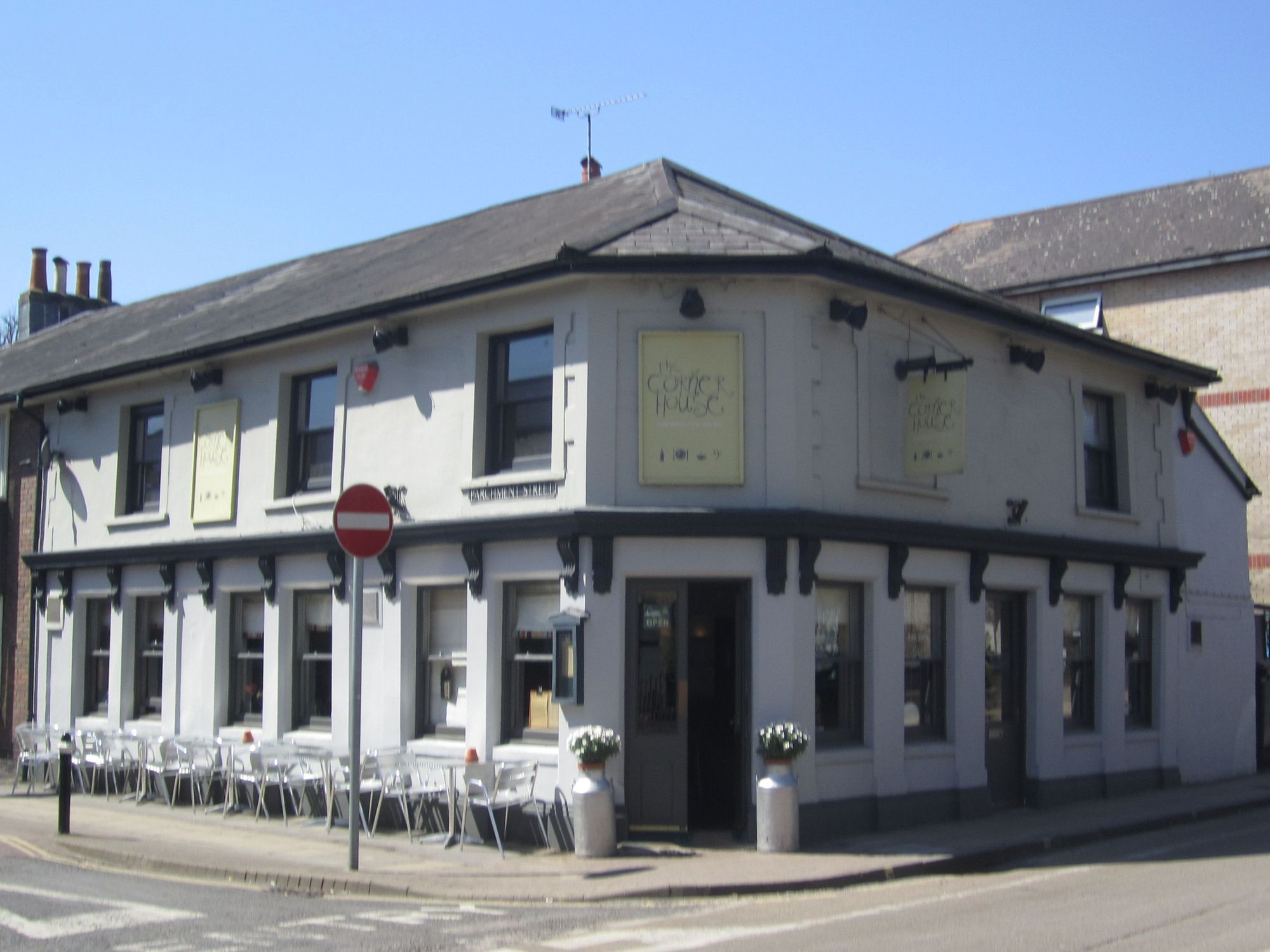 Corner House Bar, Winchester. (Pub, External, Key). Published on 01-05-2013