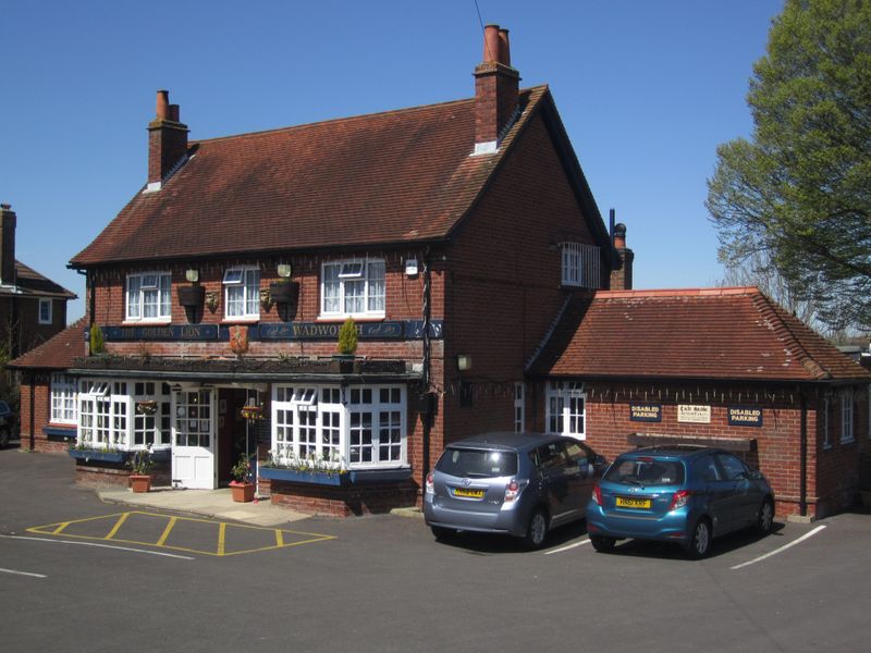 Golden Lion, Winchester. (Pub, External). Published on 01-05-2013