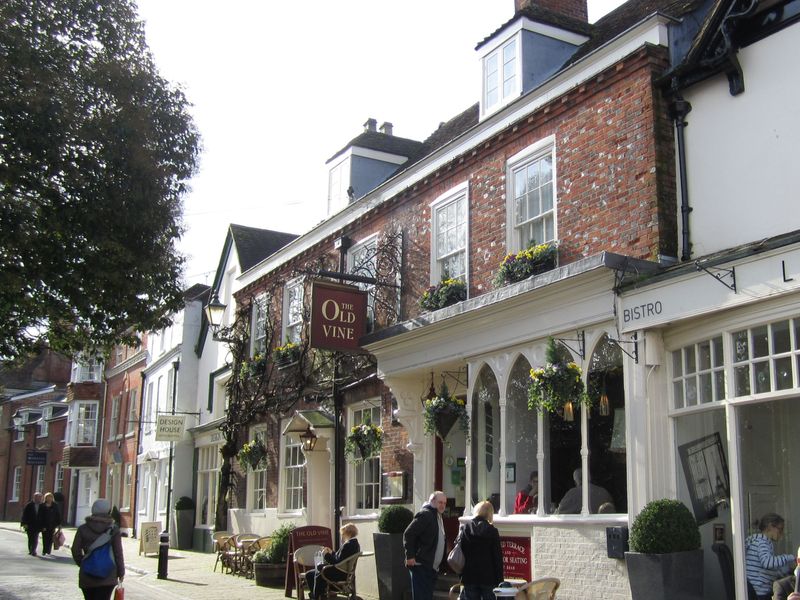 Old Vine, Winchester. (Pub, External, Key). Published on 16-02-2013 