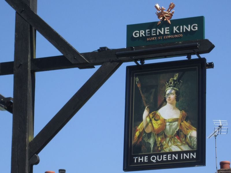 Queen Inn, Winchester. (Sign). Published on 01-05-2013