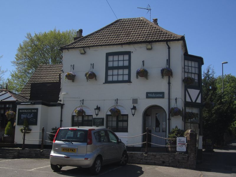 Roebuck, Winchester. (Pub, External). Published on 01-05-2013 