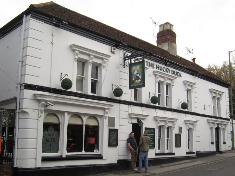 Mucky Duck, Winchester. (Pub, External, Key). Published on 03-11-2012