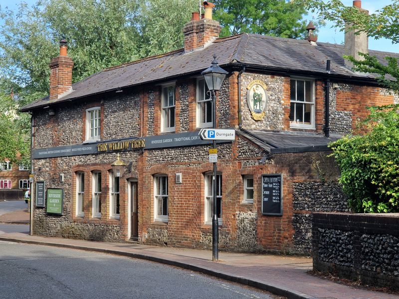 Willow Tree, Winchester (Photo: Pete Horn - 05/06/2026). (Pub, External). Published on 05-06-2026 