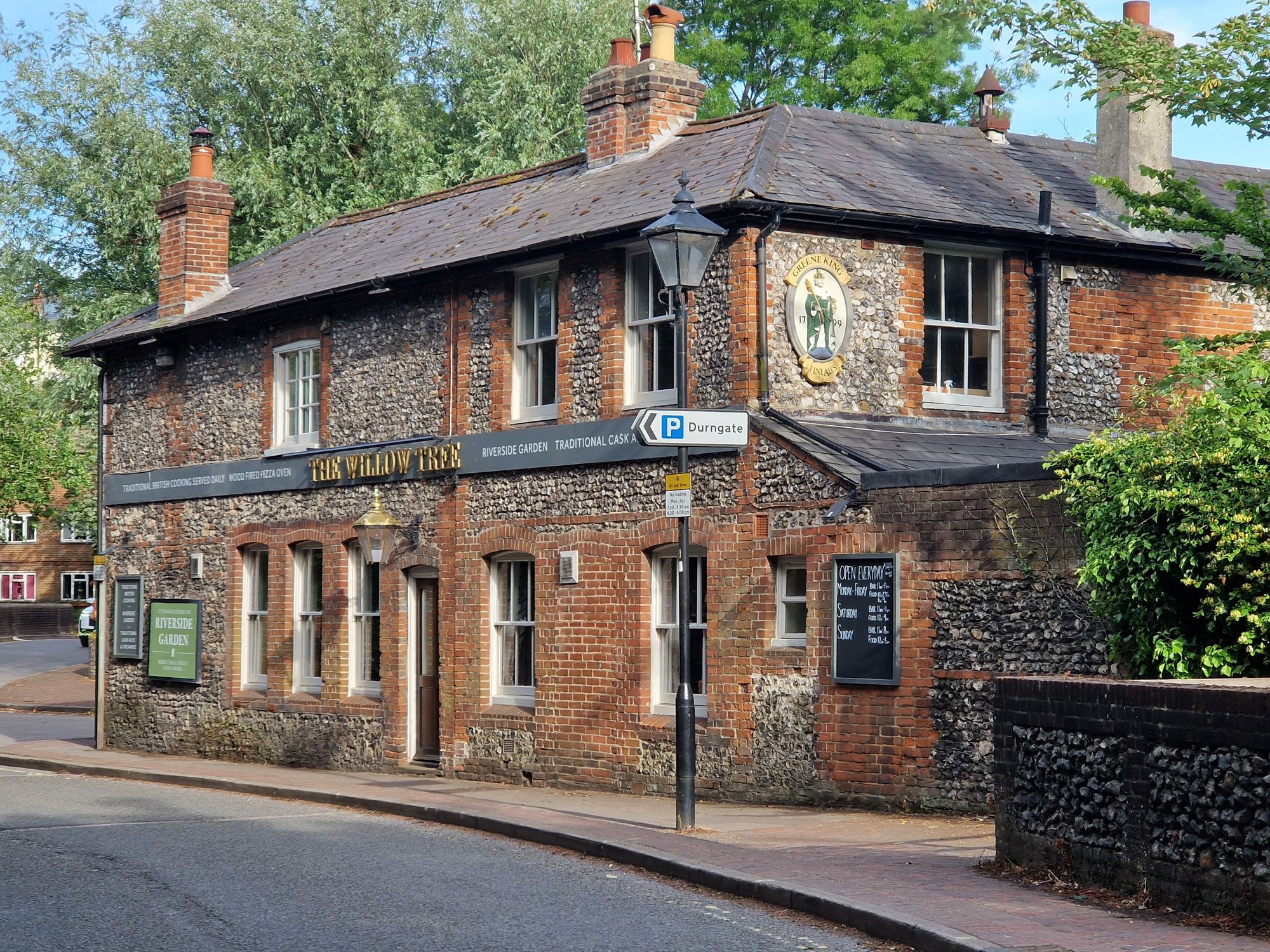 Willow Tree, Winchester (Photo: Pete Horn - 05/06/2026). (Pub, External). Published on 05-06-2026