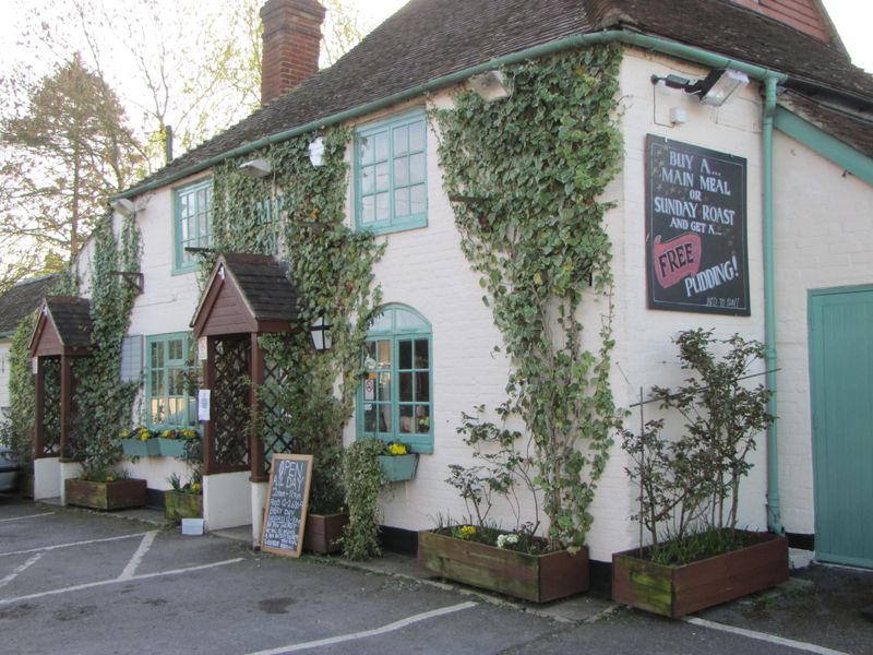 Compass Inn, Winsor. (Pub, External). Published on 08-04-2011