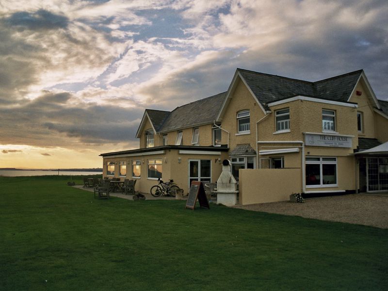 Cliff House Hotel, Barton on Sea. (Pub, External, Key). Published on 27-10-2010