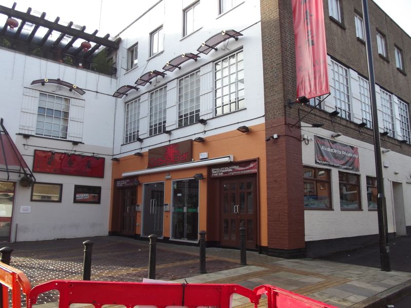 Oasis, Southampton - 12th November 2011. (Pub, External). Published on 12-11-2011