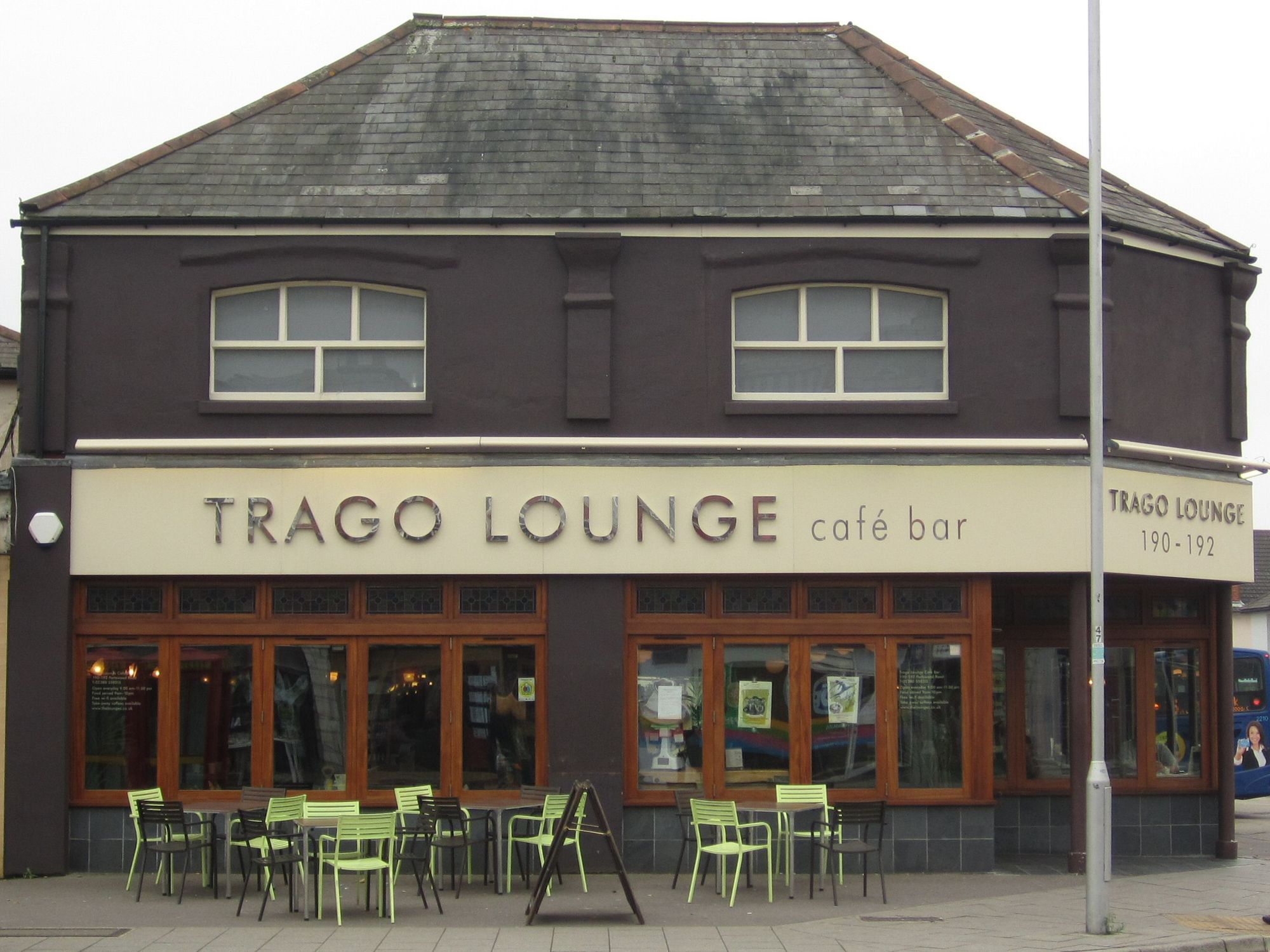 Trago Lounge, Portswood 2012 colour scheme (Photo: Pete Horn). (Pub, External). Published on 25-10-2012