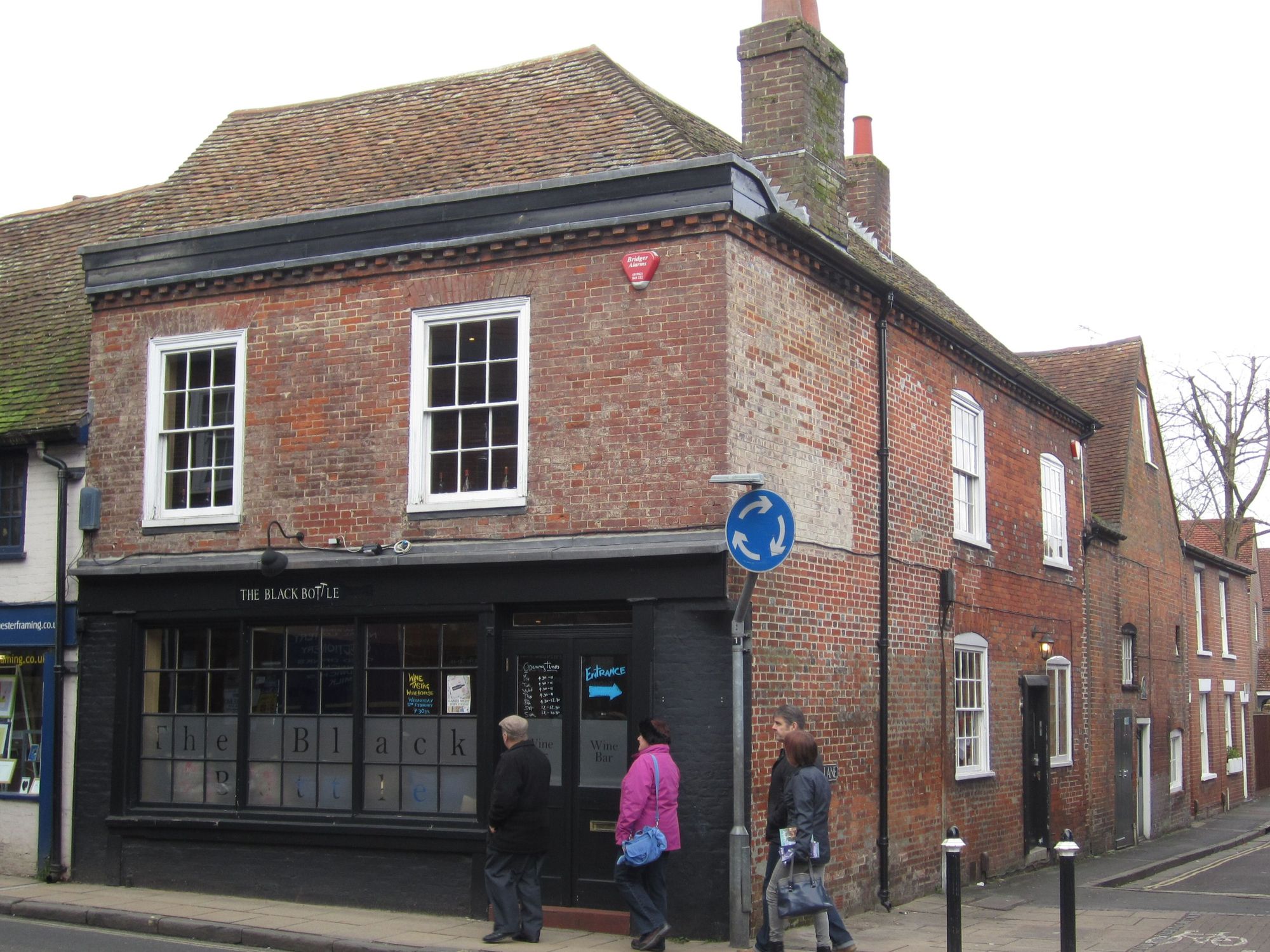Black Bottle, Winchester. (Pub, External, Key). Published on 16-02-2013