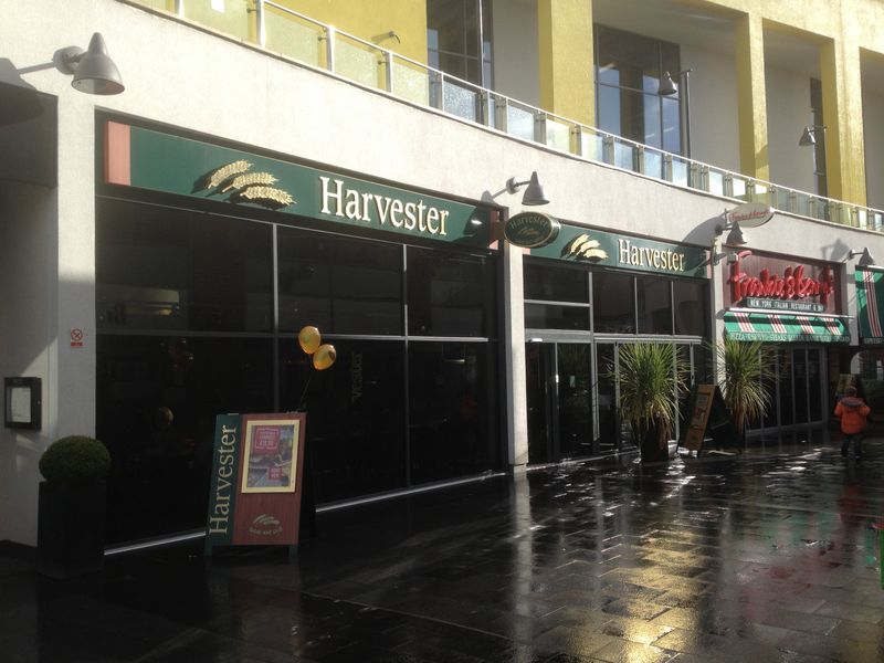 HaHarvester, Eastleigh (Photo: Alex Presland - 01/11/2012). (Pub, External). Published on 01-11-2012 