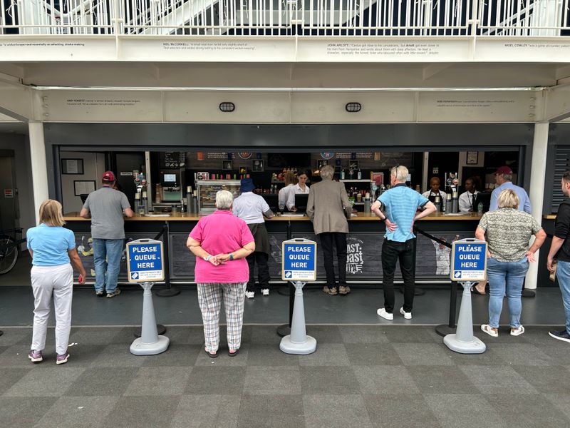 Ageus Bowl Bars, West End (Photo: Alex Presland 16/07/2023). (Pub, Bar, Customers). Published on 16-07-2023