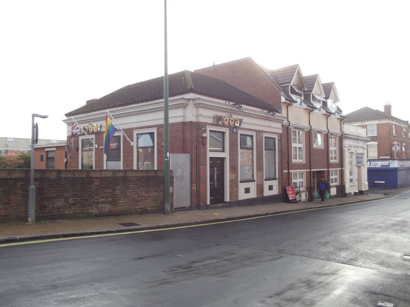 Isobar, Southampton. (Pub, External, Key). Published on 12-11-2011