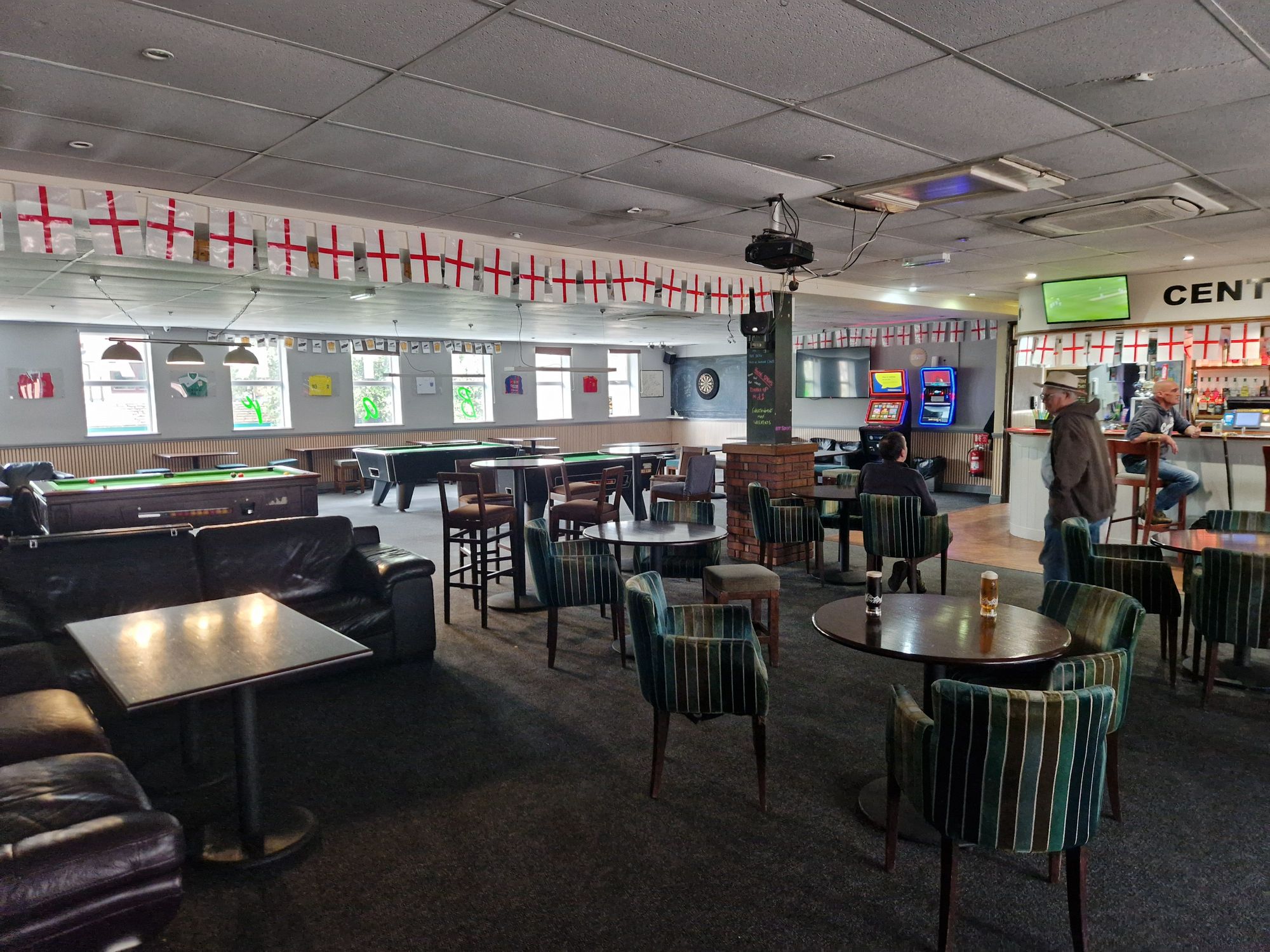 Central Bar, New Milton (Photo: Pete Horn - 18/06/2026). (Pub, Customers). Published on 18-06-2026