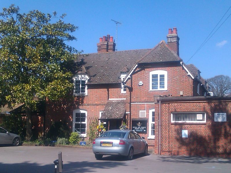 Royal Air Force Yacht Club, Hamble-le-Rice. (Pub, External, Key). Published on 06-04-2015