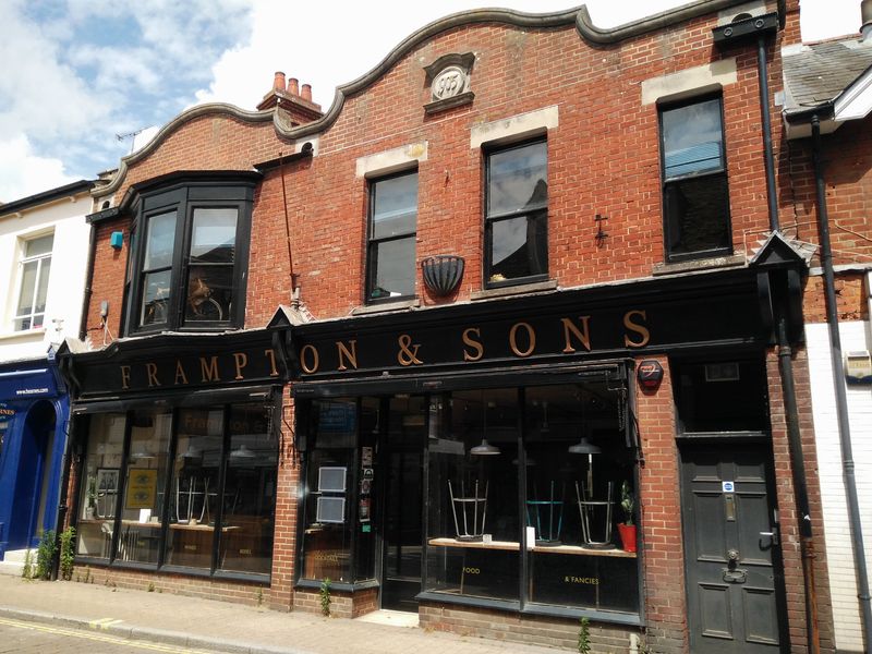 Framptons, Ringwood. (Pub, External). Published on 21-06-2020