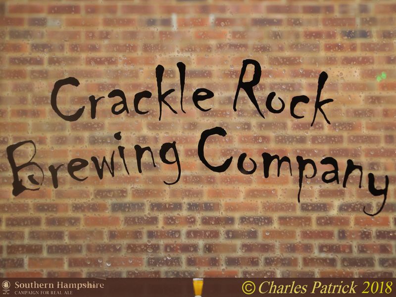 CrackleRock Tap Room, Botley. (Sign). Published on 15-12-2018