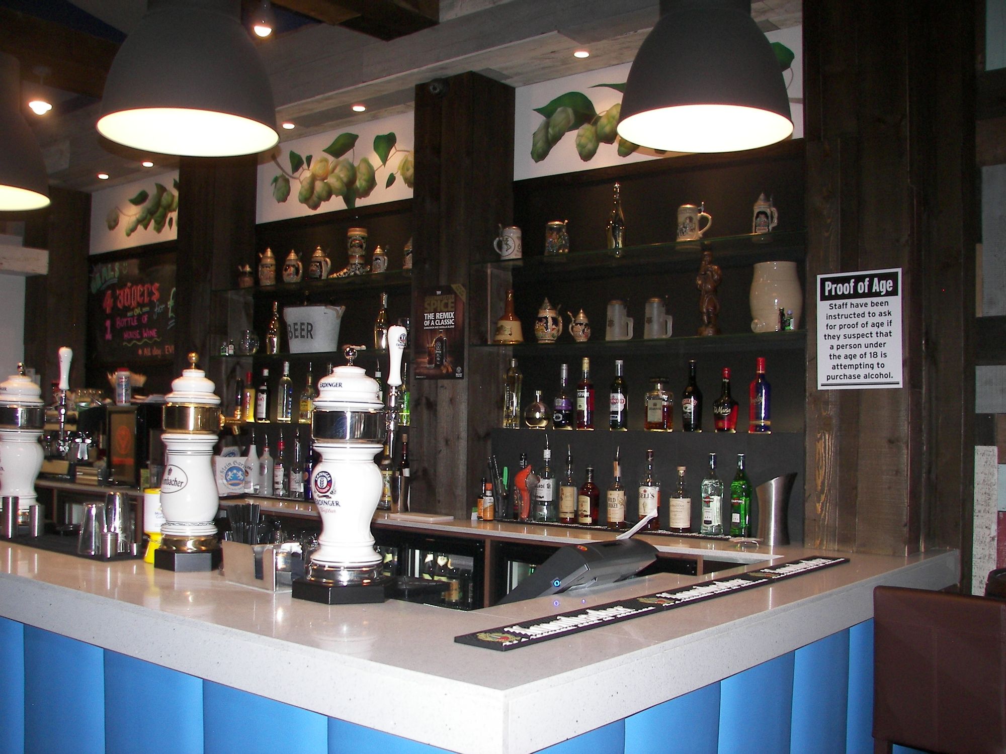 The bar in Stein Garten, August 2015. (Pub, Bar). Published on 18-08-2015