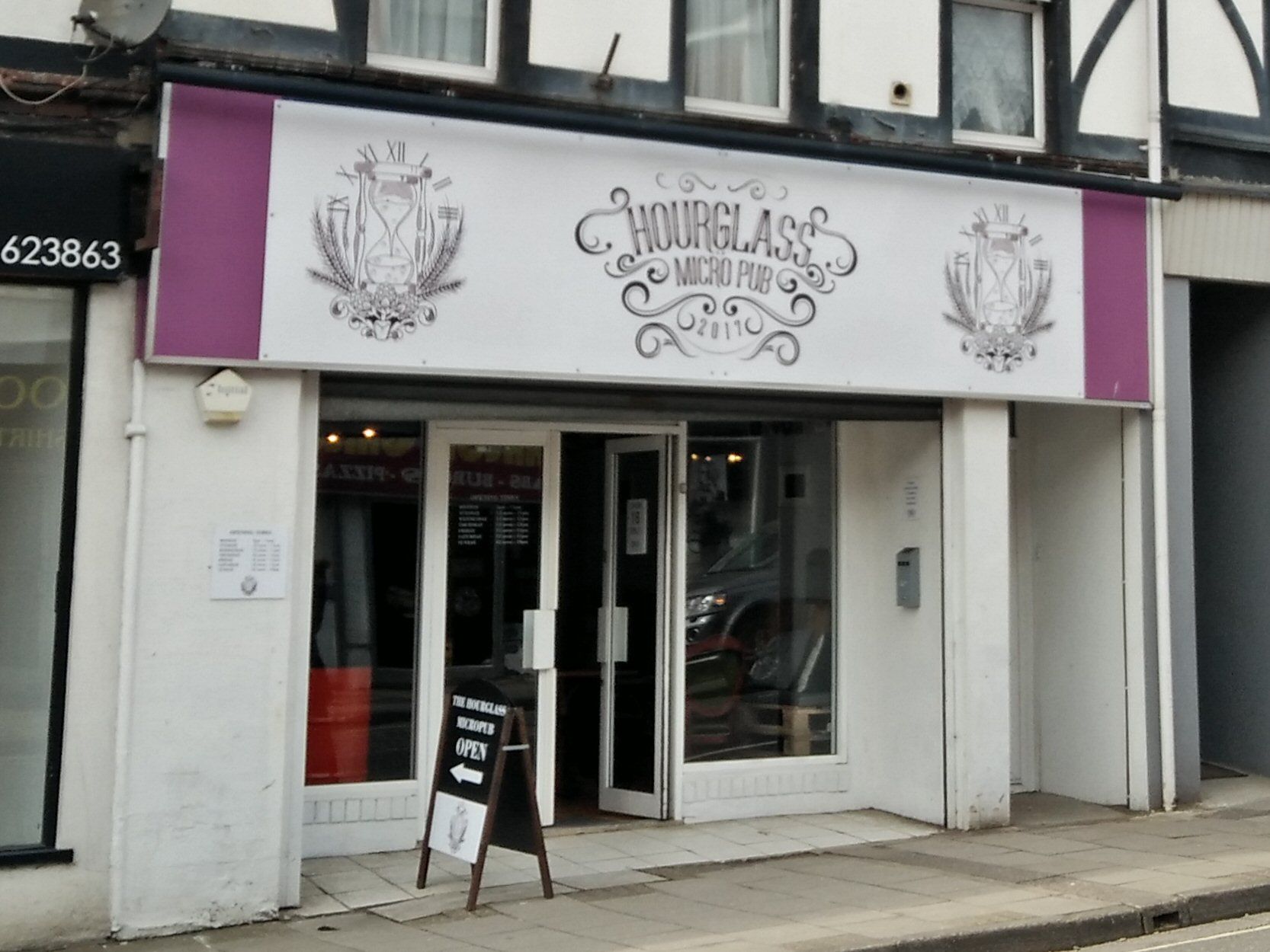 Hourglass, New Milton (Photo: Pete Horn - 07/04/2018). (Pub, External, Key). Published on 07-04-2018