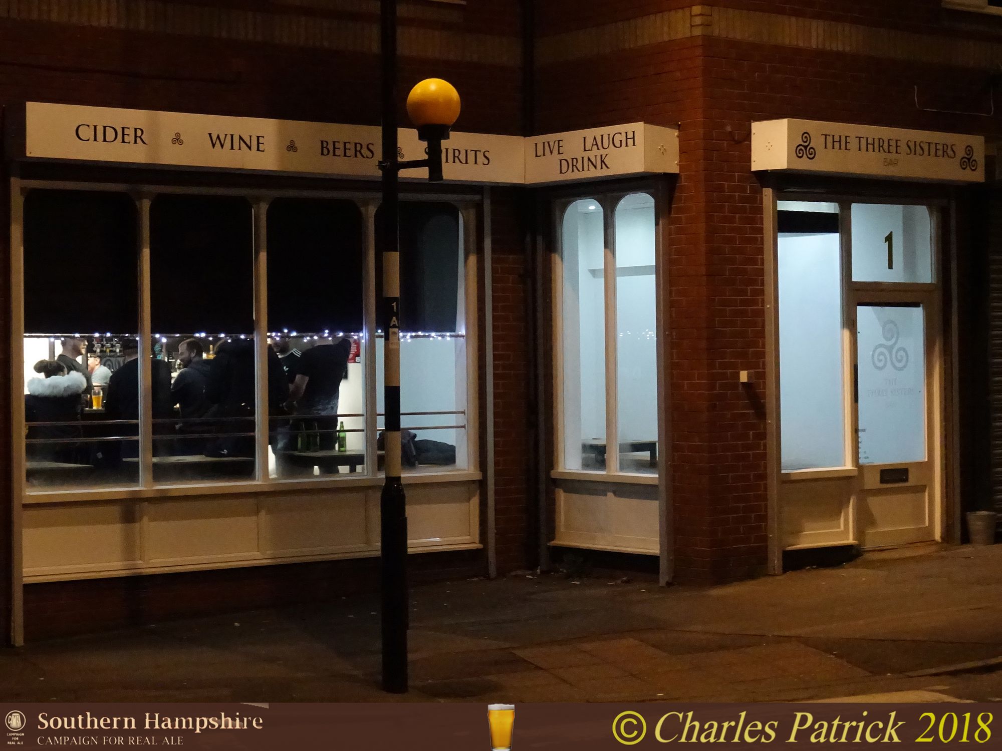 Three Sisters, Southampton. (Pub, External, Customers, Key). Published on 13-01-2018