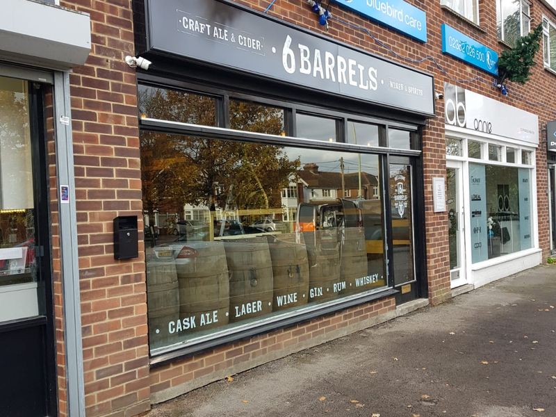 6 Barrels, Totton. (Pub, External). Published on 20-11-2019